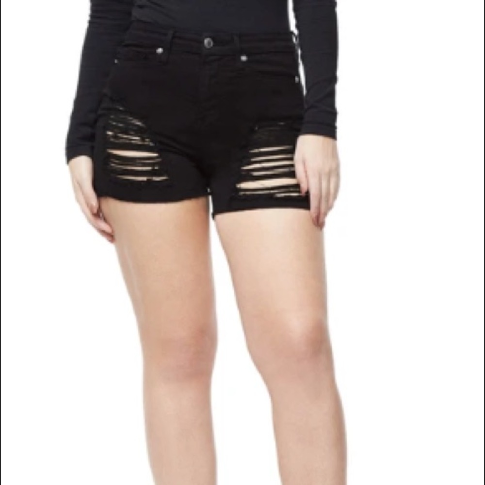 Good American The Cut-Offs in Black005